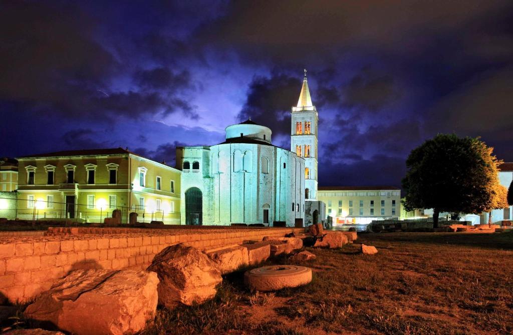 Mila Apartments In Old Town Centre Zadar Exterior foto